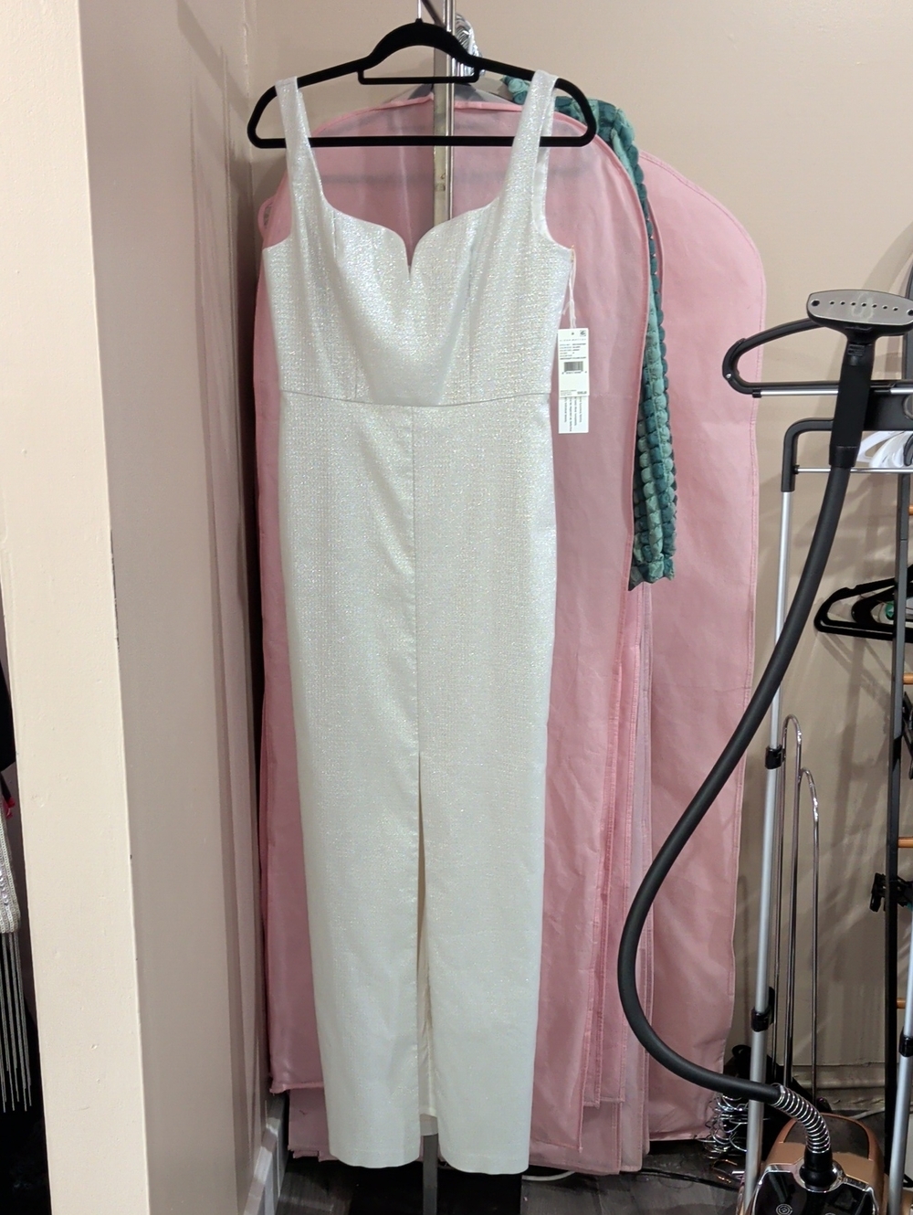 Aidan Mattox Silver Sparkle Sweetheart Column Gown